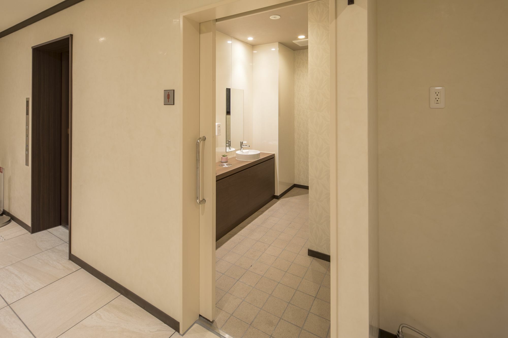 Hotel Wbf Yodoyabashi Minami Osaka Exterior foto